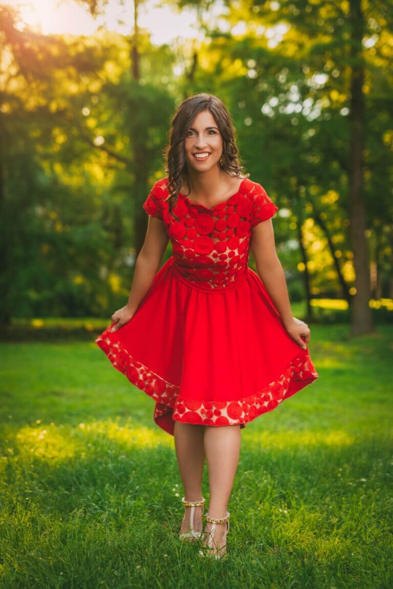 czerwona suknia ślubna