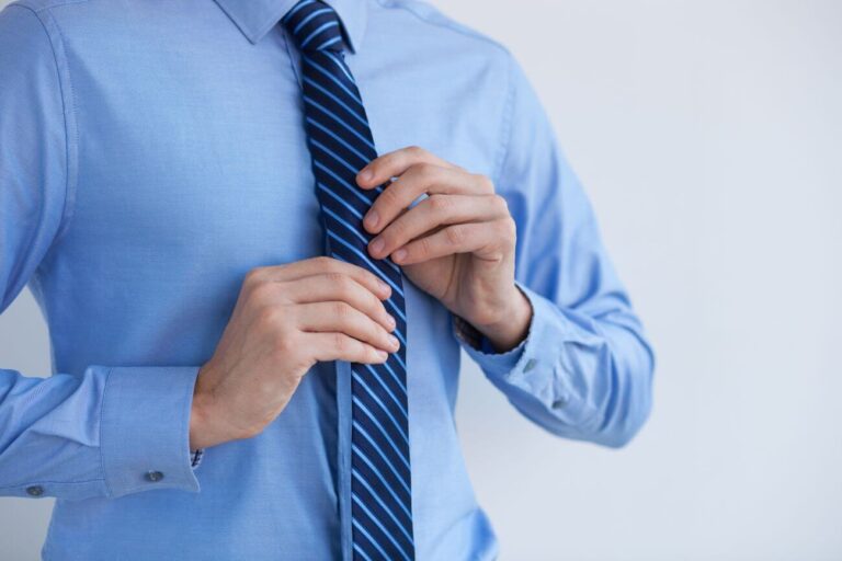 wiązanie krawata