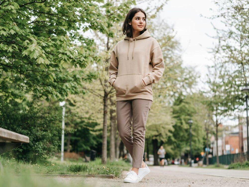 bluzy damskie modne stylizacje