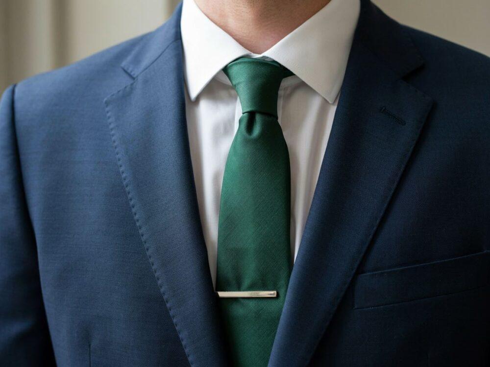 męski strój formalny